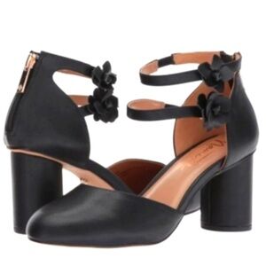 Nanette Lepore Canana Cylinder Heel Black Size 8.5